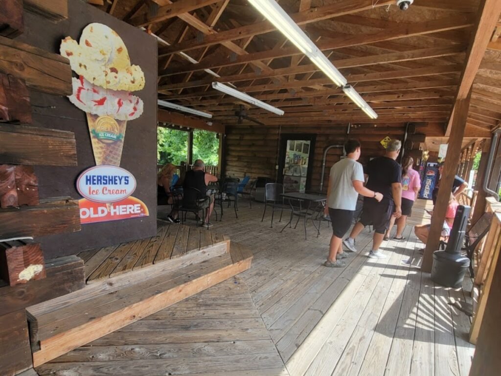 Sugarbear's Ice-cream and Coffee in Cherokee, NC
