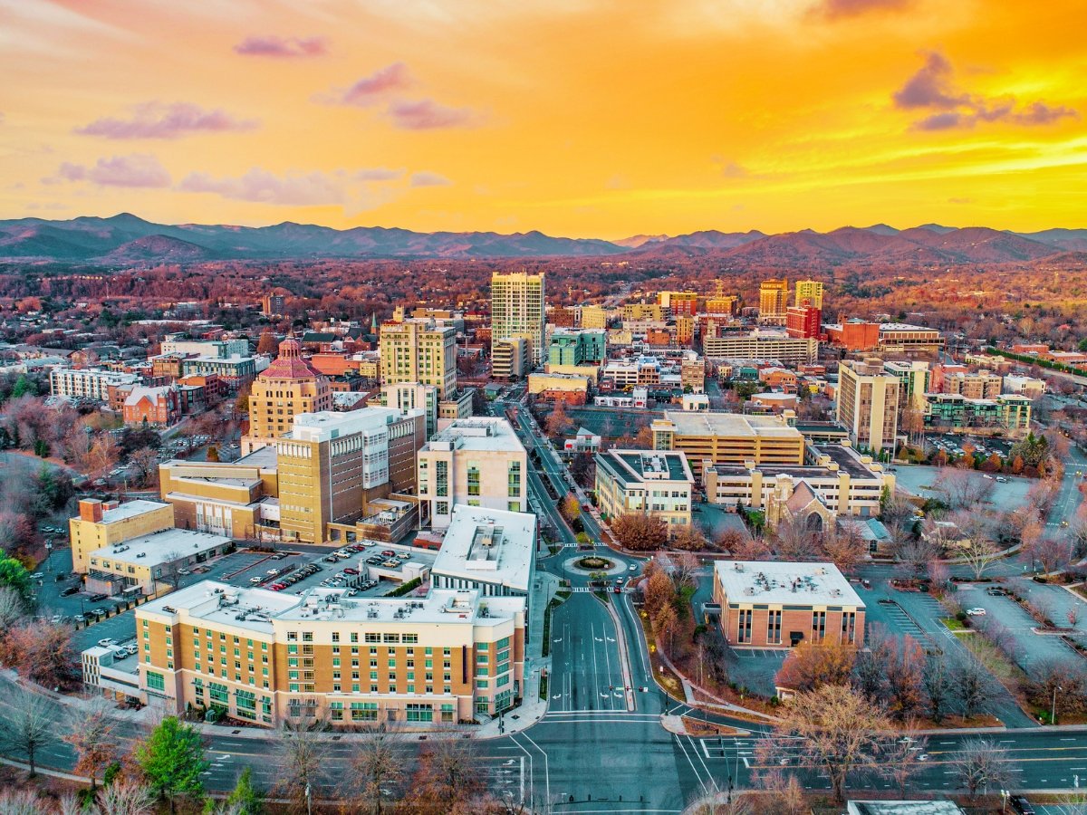 Asheville Visitors Guide | Downtown Asheville - Asheville North Carolina NC Image by Kruck20 from Getty Images
